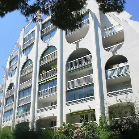 Bali By Interhome * Ла-Гранд-Мот